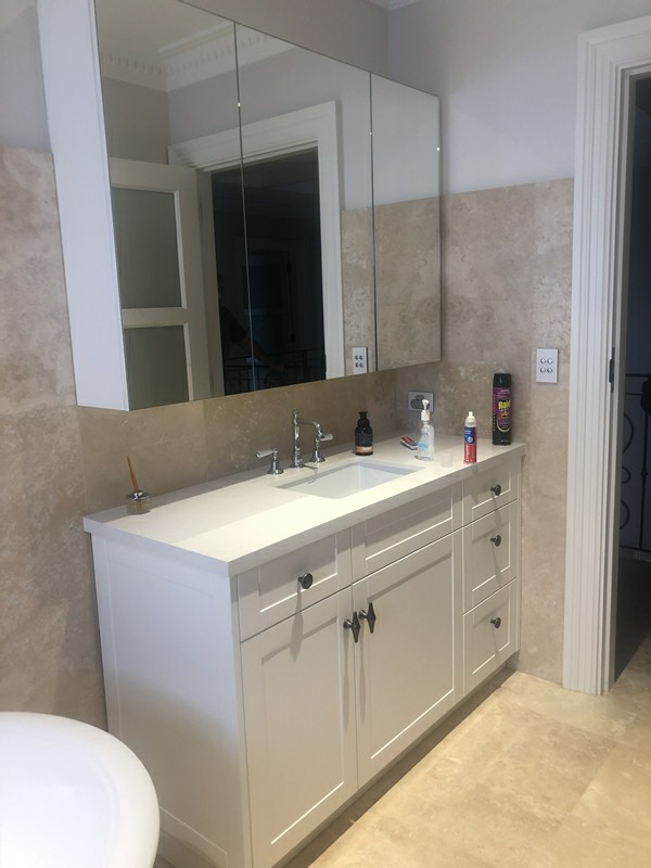 Main-Bathroom-Vanity